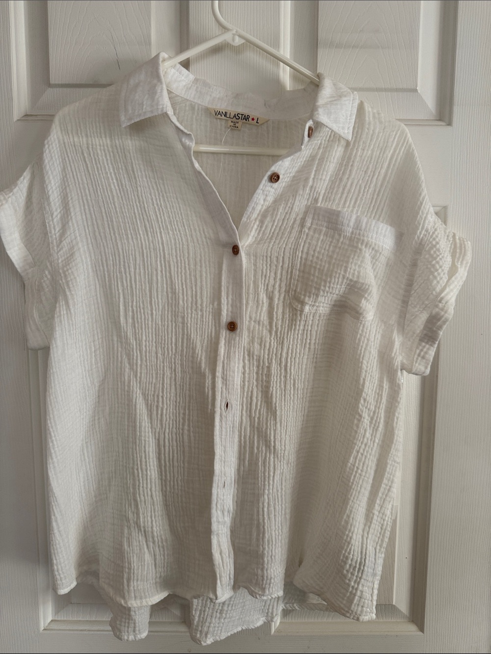 Vanilla Star White 100%Cotton  Gauze Crinkle Button Down Shirt - Women's Size L